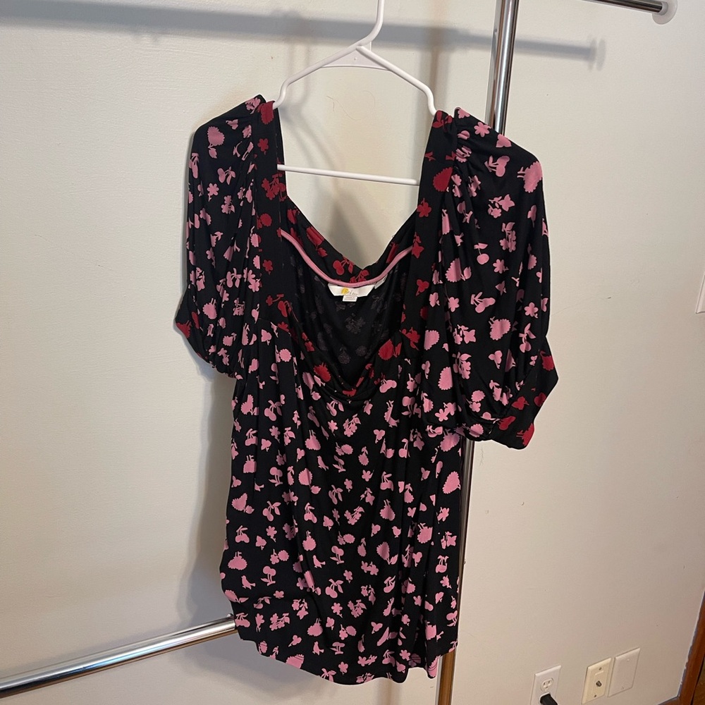 Boden blouse, Boden top, size 16/18, great condition, color: black, pink, red